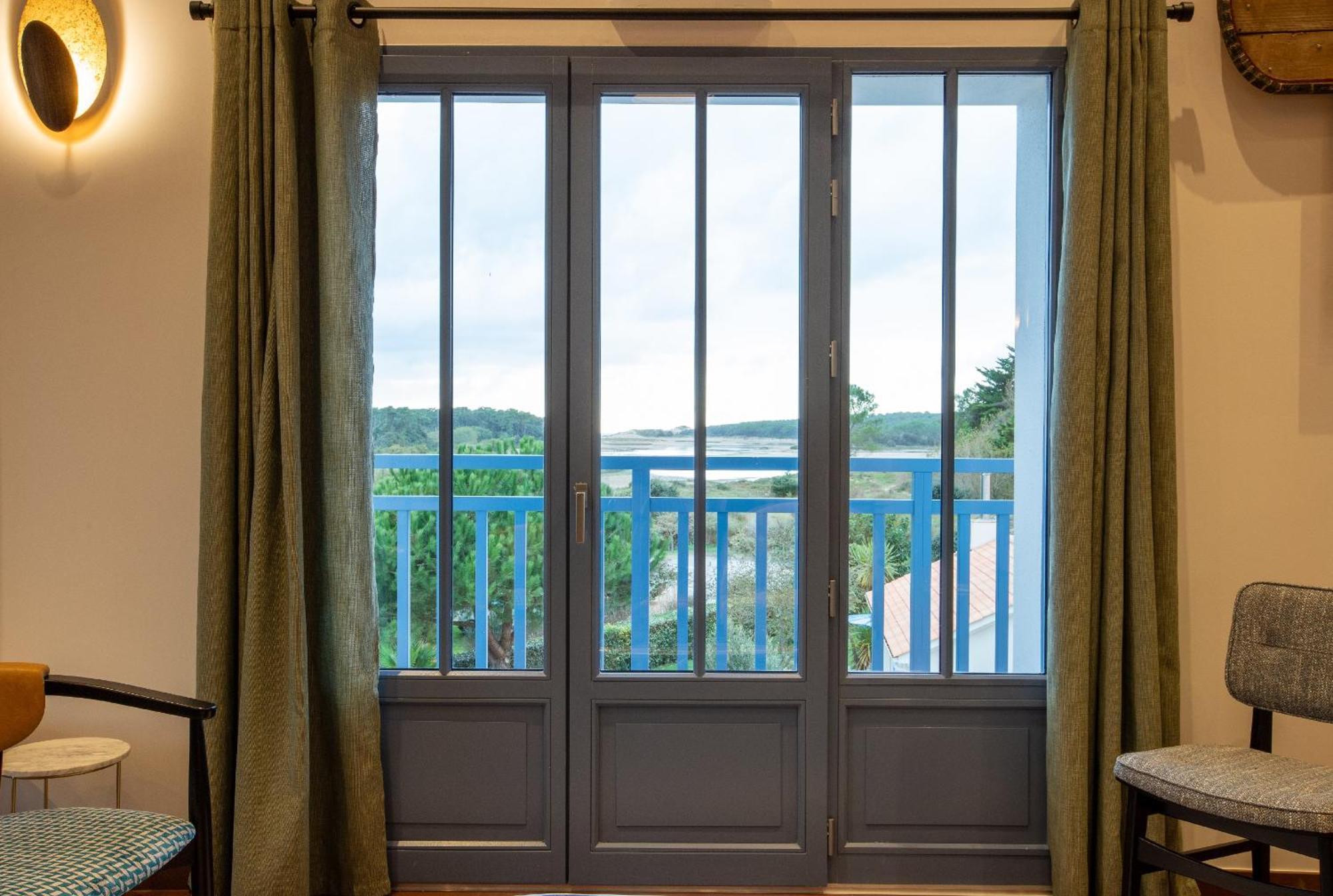 Отель Domaine Les Clayeres Talmont-Saint-Hilaire Экстерьер фото